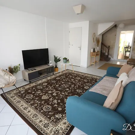 Prázdninový dům Nest - Maison Renovee, Parking Gratuit, Fibre